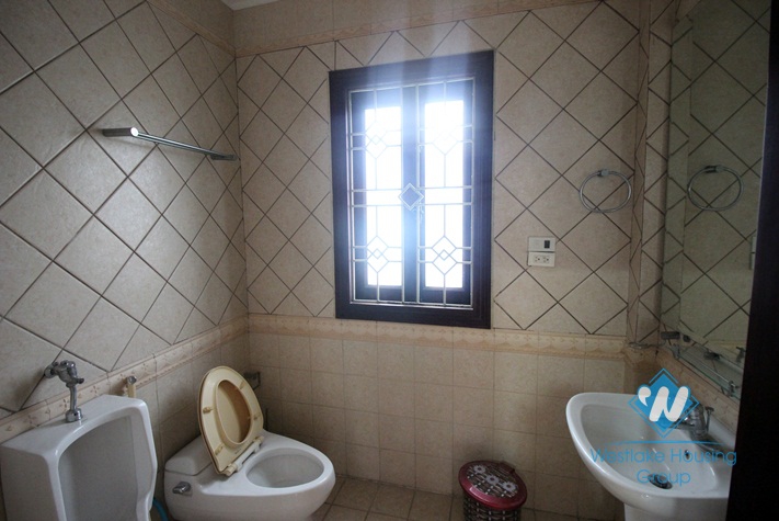 Lakeside house for rent in Trich Sai, Tay Ho, Ha Noi